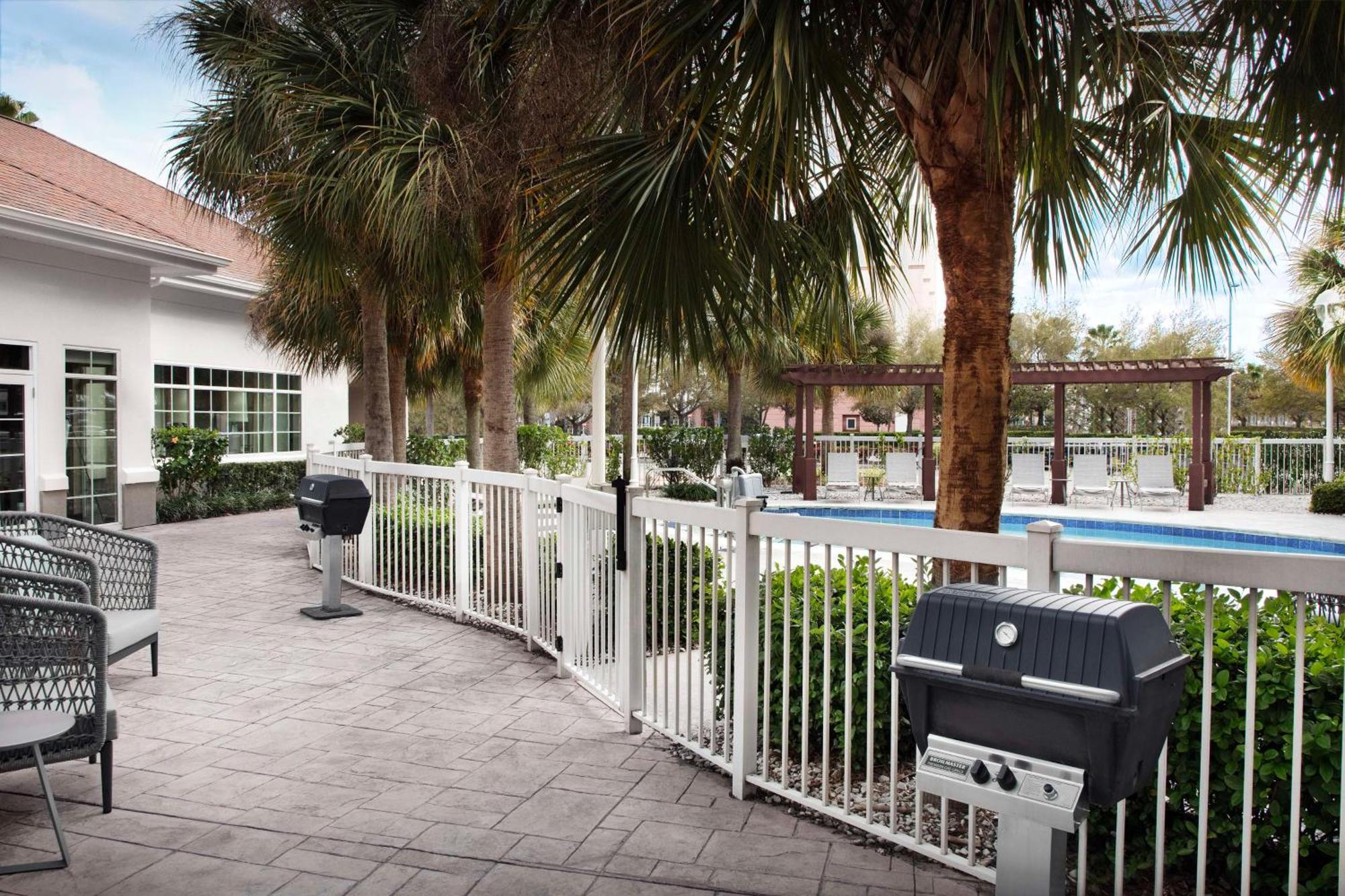Homewood Suites By Hilton Orlando Airport Eksteriør bilde